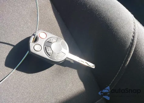 2015 Ford Focus Se z USA, uszkodzony, nr VIN 1FADP3K28FL279501